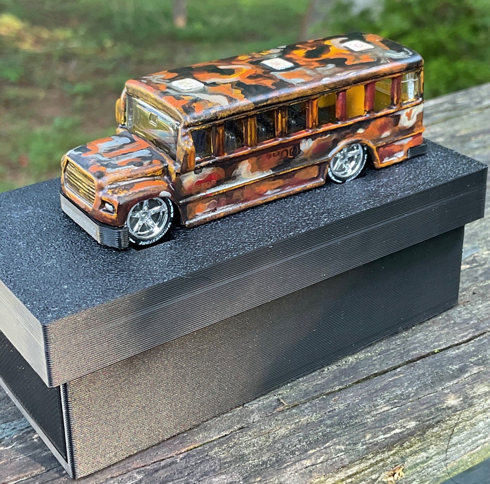 1/64 Custom School Bus Adventure Force Slammed Real Riders Patina Rust Rat Rod