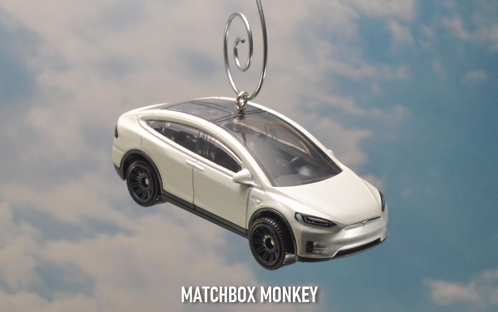 NEW Tesla Model X Electric SUV Crossover Car Christmas Ornament 1/64 Elon Musk