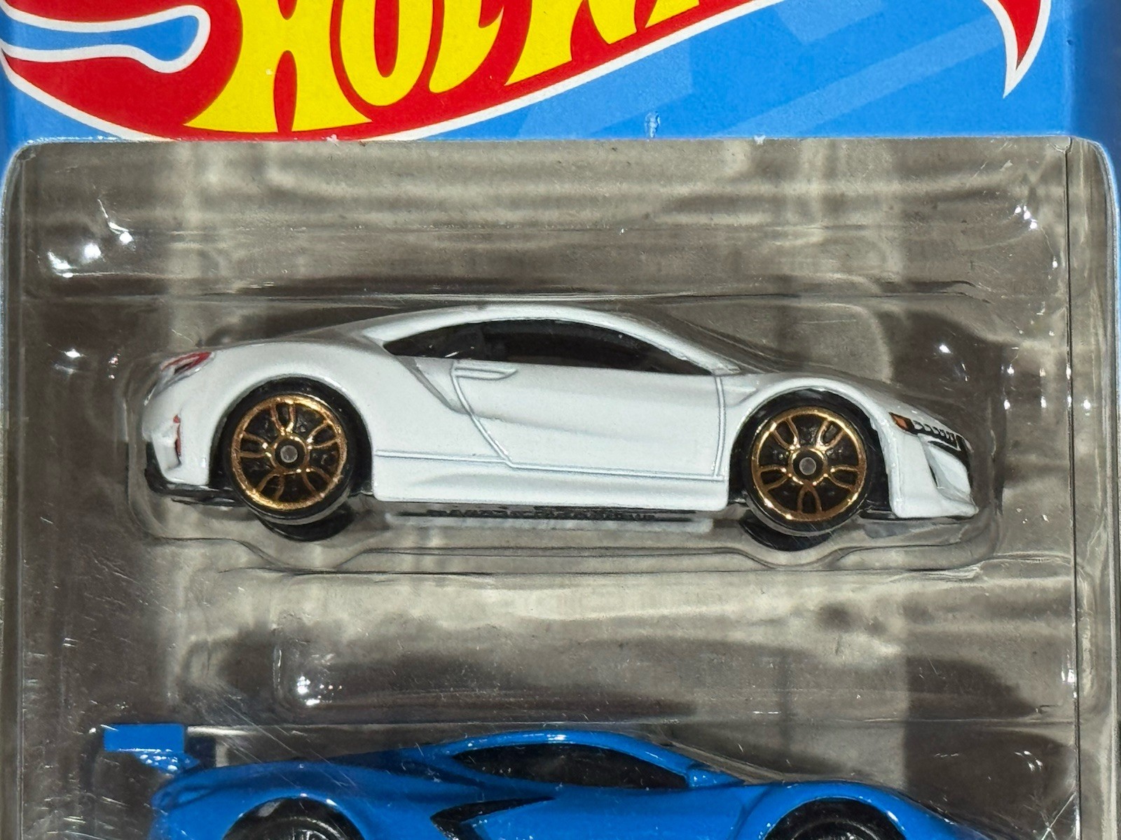 Hot Wheels 2023 Gift Pack of 5 Cars HW Motor Show – 1:64 Diecast Cars