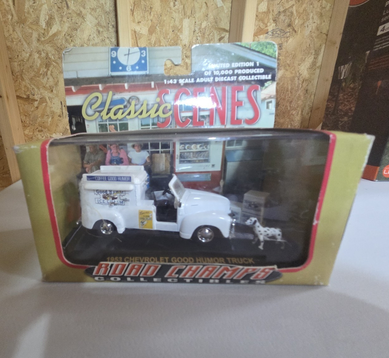 Road Champs Classic Scenes 1953 Chevrolet Good Humor Truck 1:43 Diecast LE
