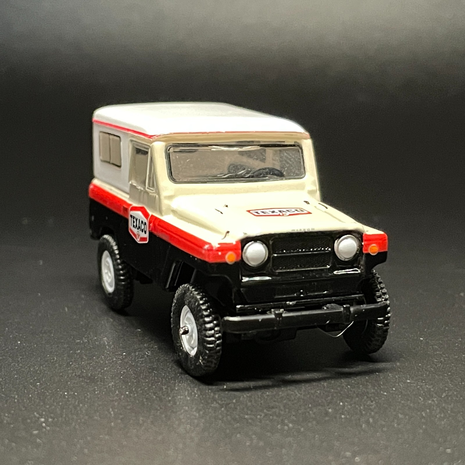 1967 Nissan Patrol Texaco SUV 1/64 Premium Diecast w/ RR’s & Removable Top