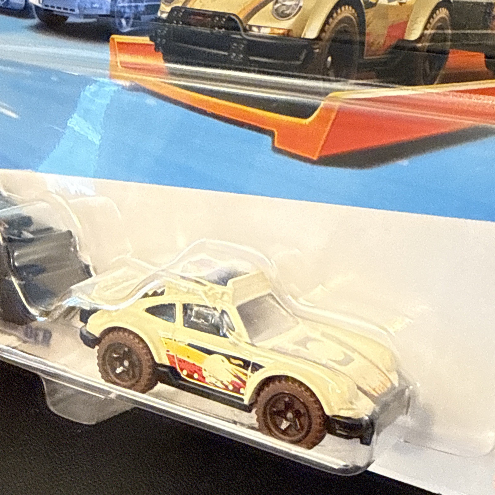 Hot Wheels Track Fleet Porsche 911 Off-Roader Lot Of Two Black & Tan Set
