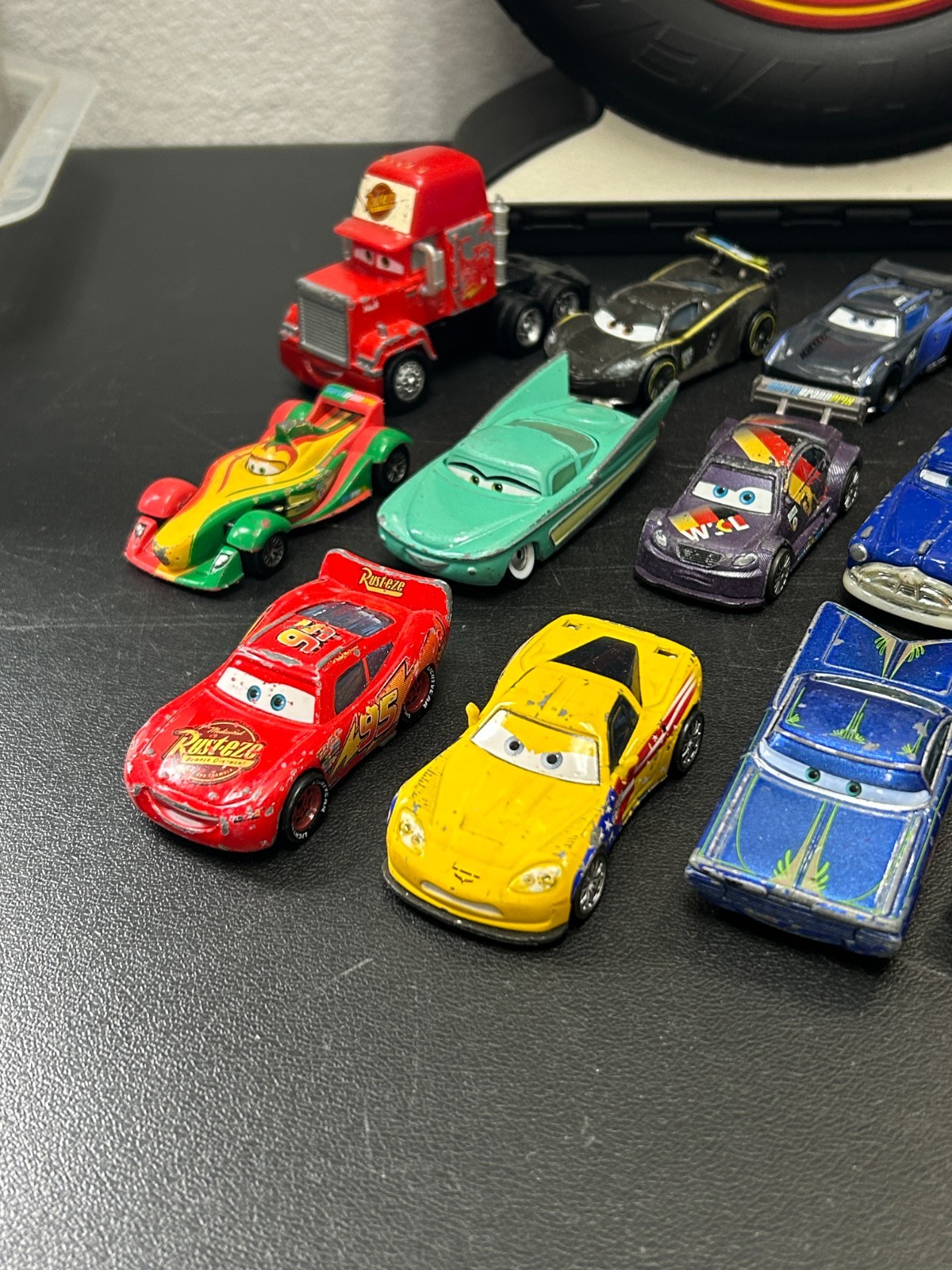 Disney Pixar Cars Diecast Lot of 15 With Tire Carrying Case Mattel Mack McQueen
