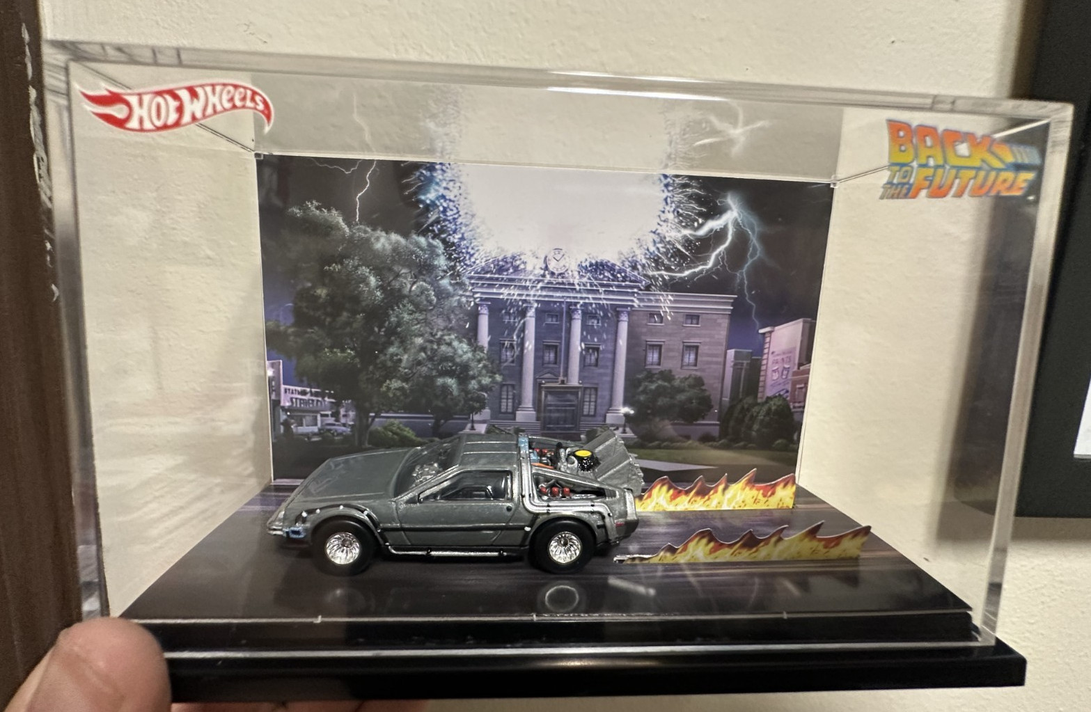 SDCC 2011 Hot Wheels Back To The Future DeLorean Time Machine Plutonium Case