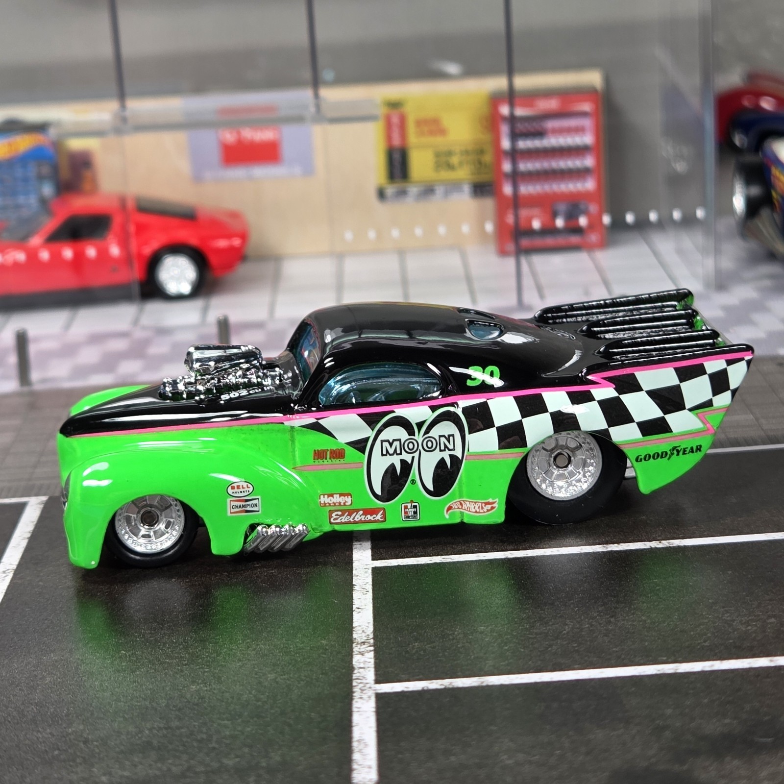 1/64 Hot Wheels Mooneyes 1941 Pro Mod Willys Coupe Drag Car 41 Real Riders Green