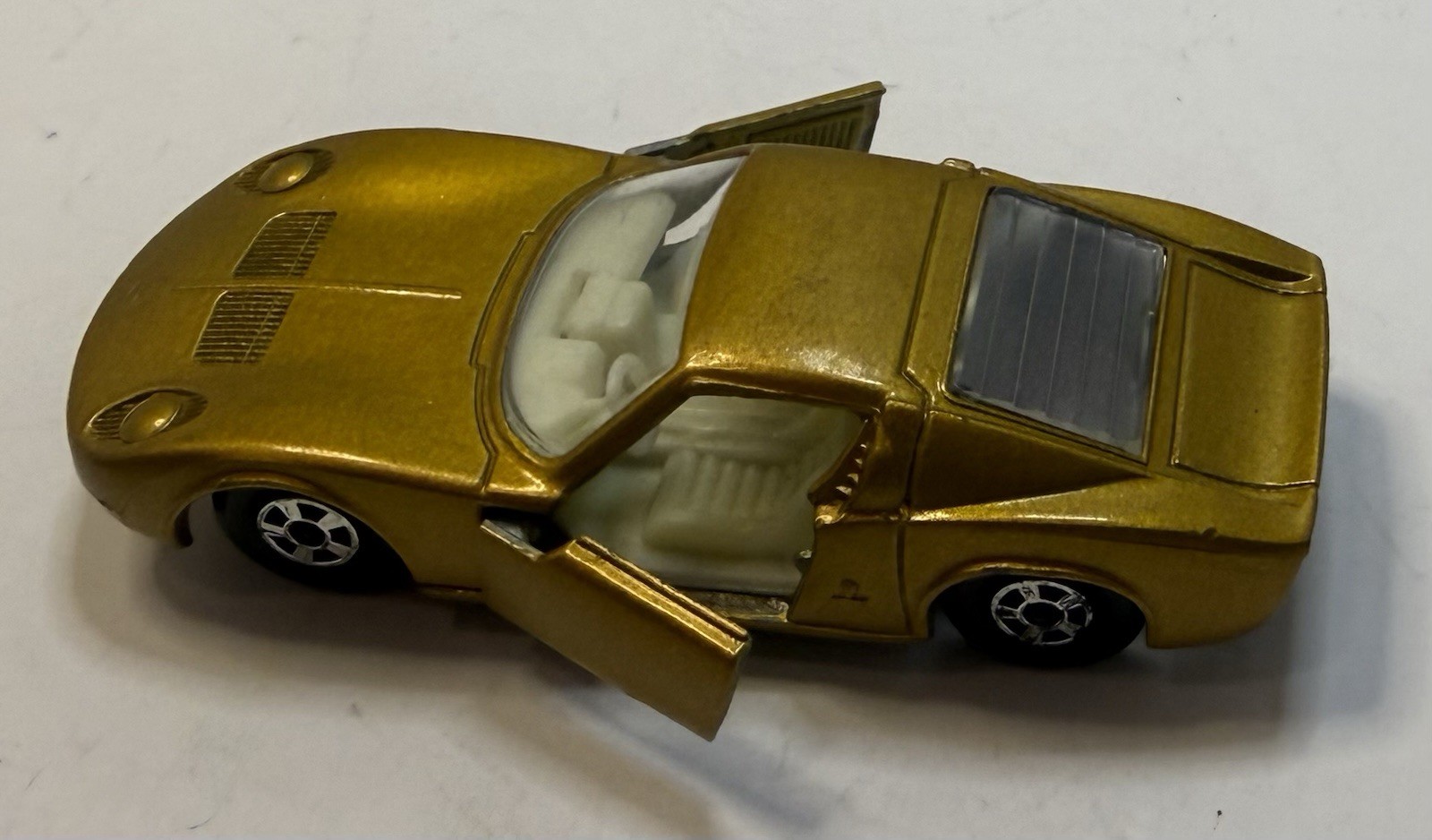 Lesney Matchbox 1970 Superfast No. 33 Lamborghini Miura Diecast Car 1:64 Gold