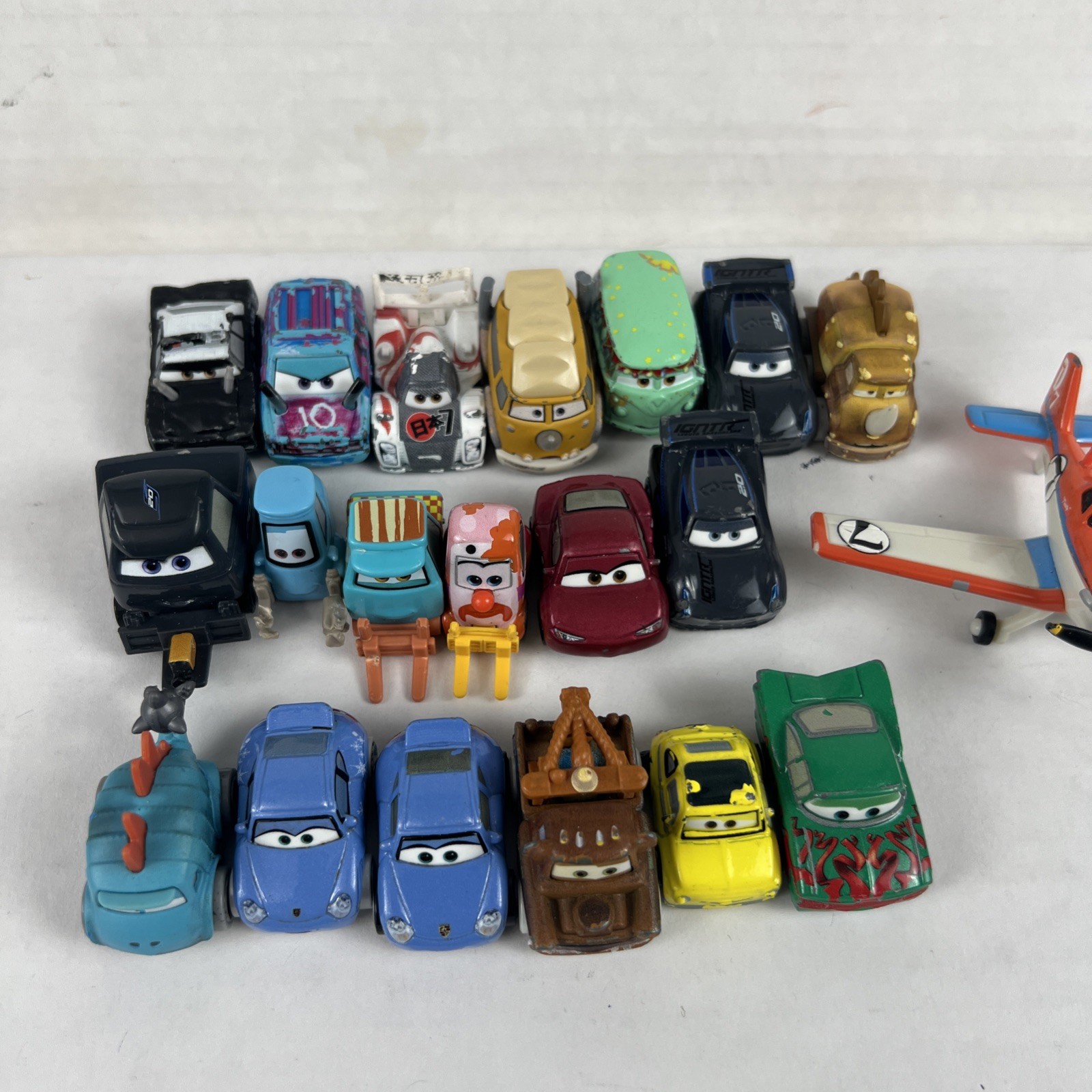 Disney Pixar Cars Mini Racers Mattel – HUGE Lot of 20 Die Vehicles