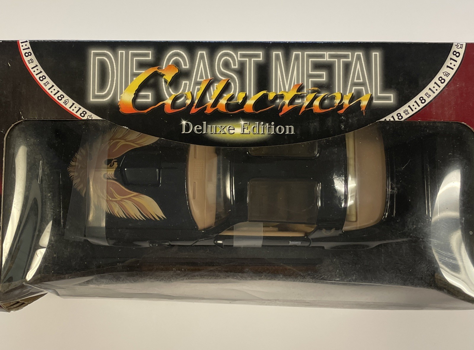 (G526) Road Signature 1:18 1979 Pontiac Firebird Trans Am Black Gold Diecast Car