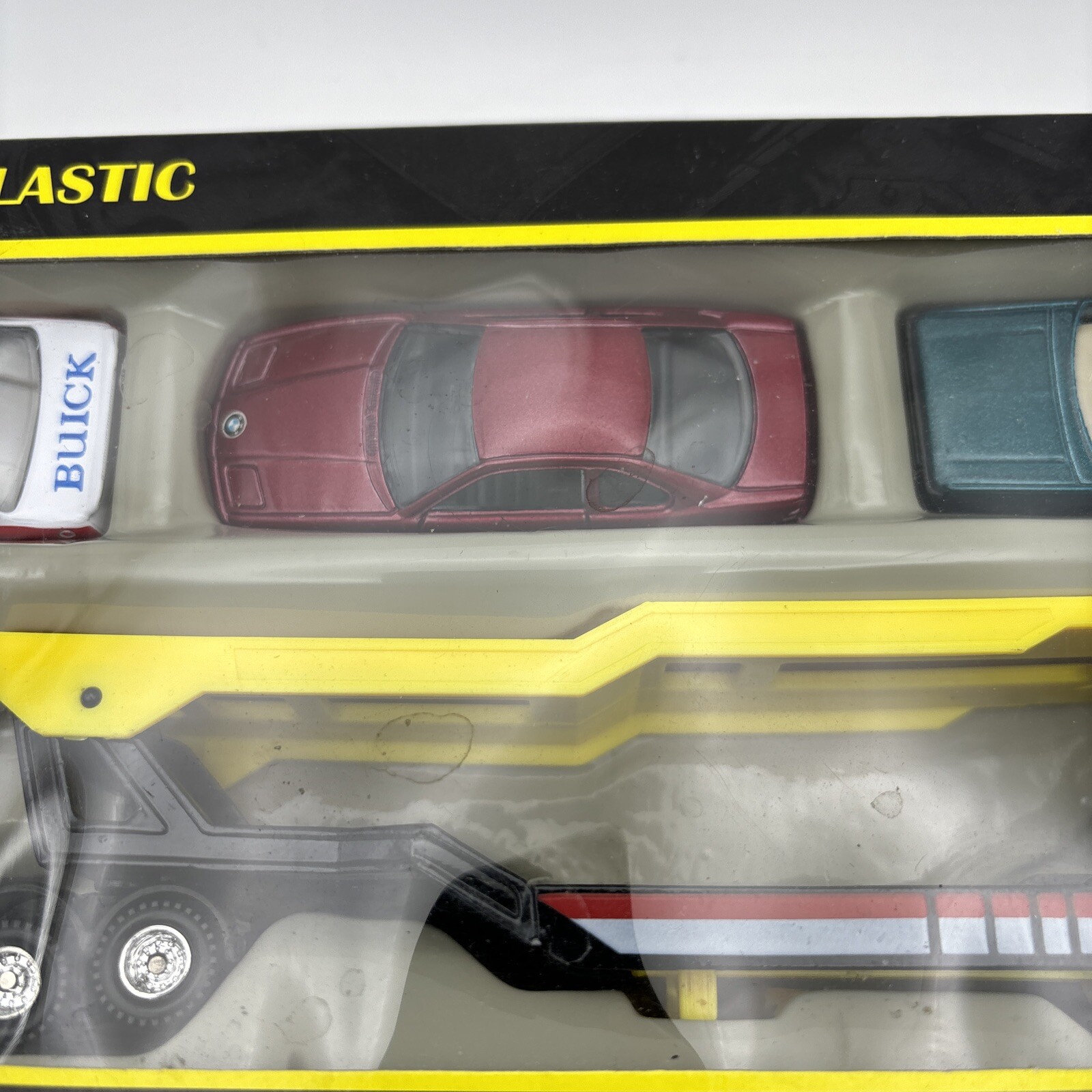 MAISTO Race Team Die-cast metal 4 pieces