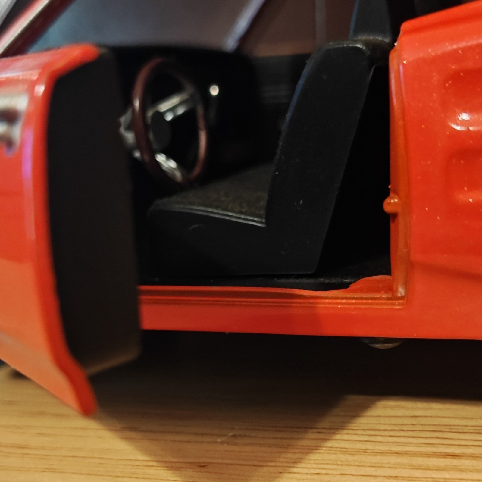 Motor Max 1:24 1969 Dodge Coronet Superbee Orange/Black Diecast Opening