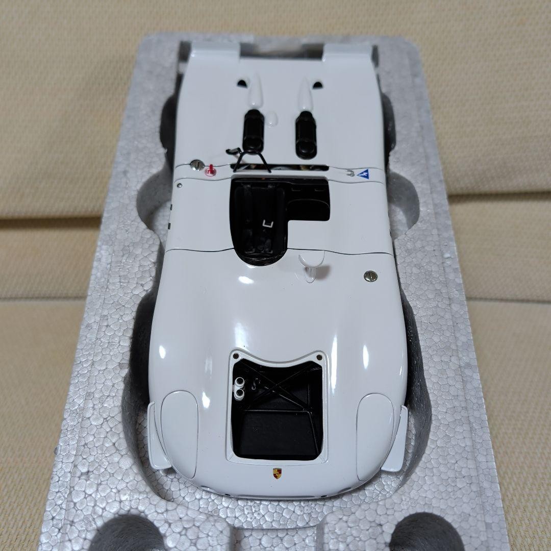 AUTOart 1:18 scale Mini 1/18AUTOart 908/02 S.MCQUEEN 1970 Green Diecast Car