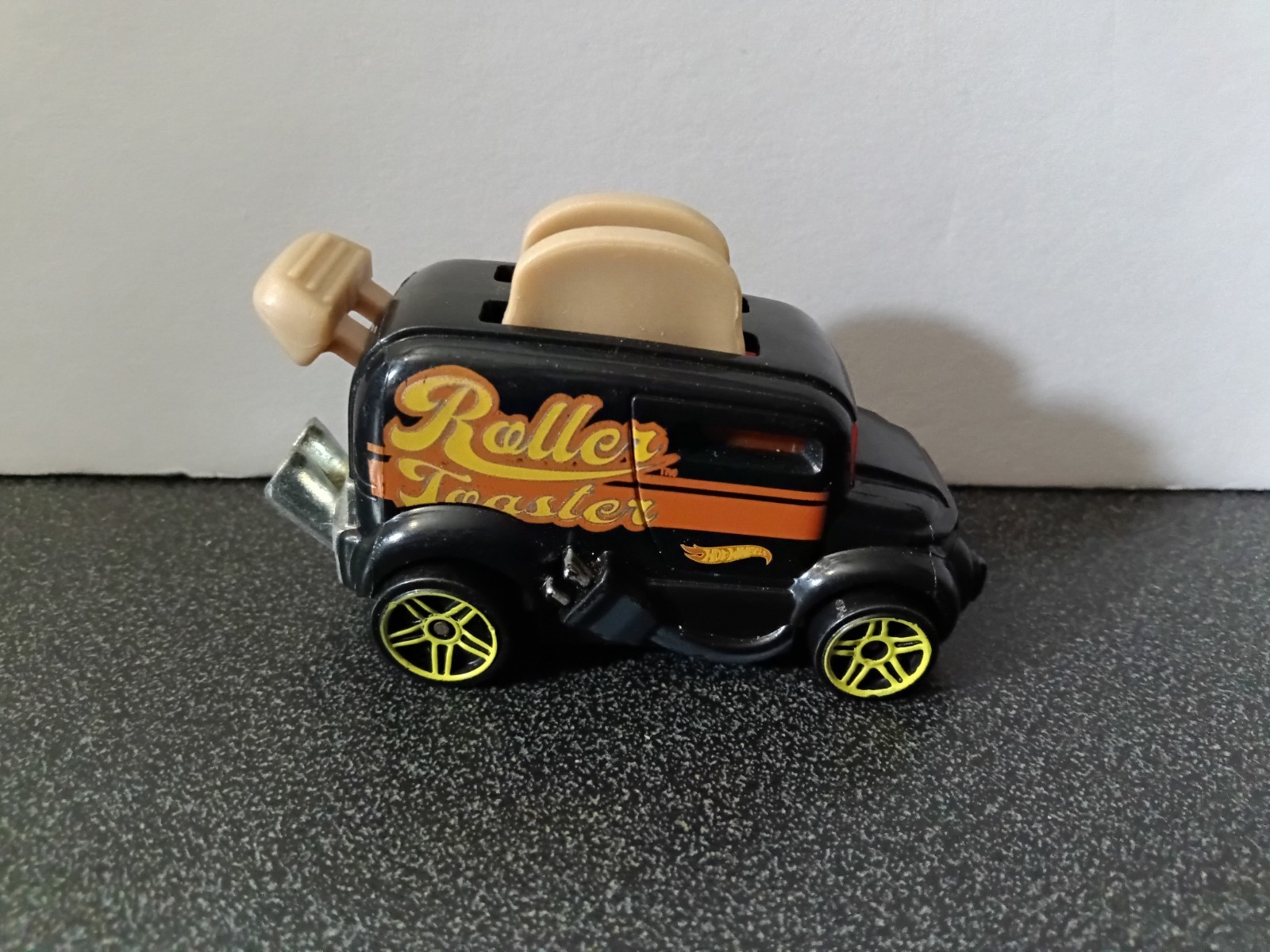 Hot Wheels Roller Toaster die-cast toy car