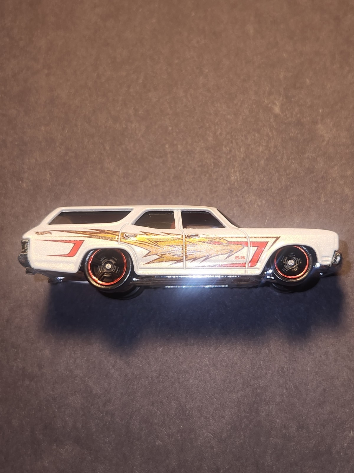 Hot wheels 1970 chevrolet chevelle ss Wagon. Rare Color Combo