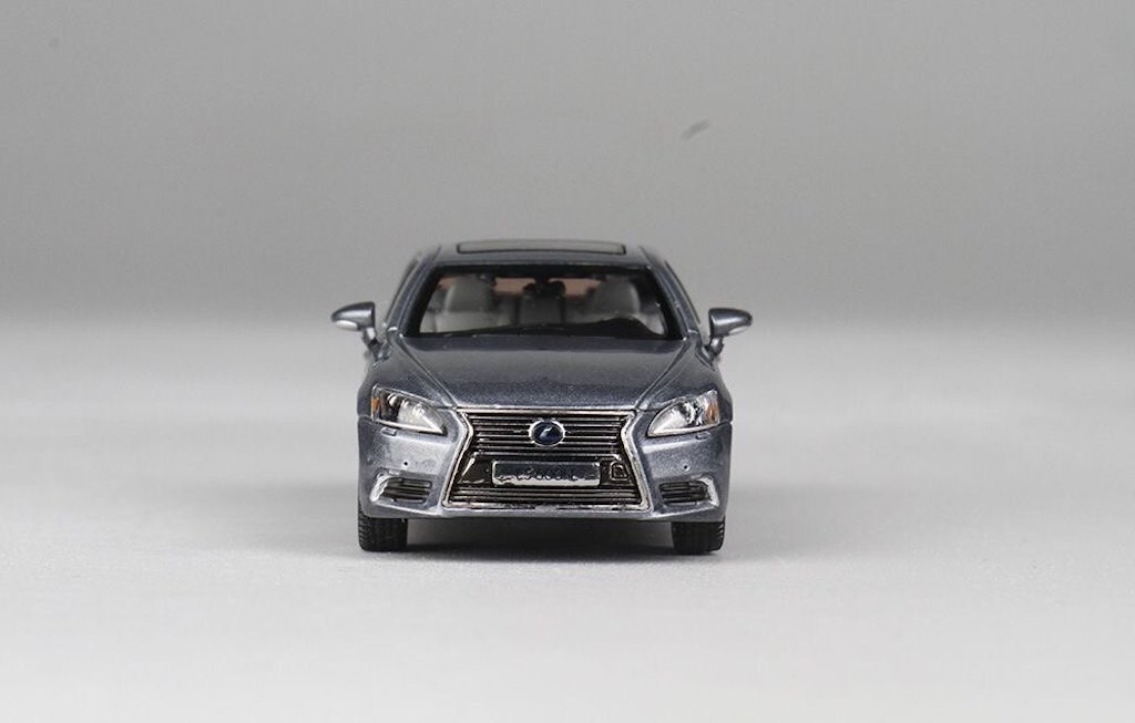 JKM 1:64 Gray LS600hL Luxury Sedan Sports Model Diecast Display Car