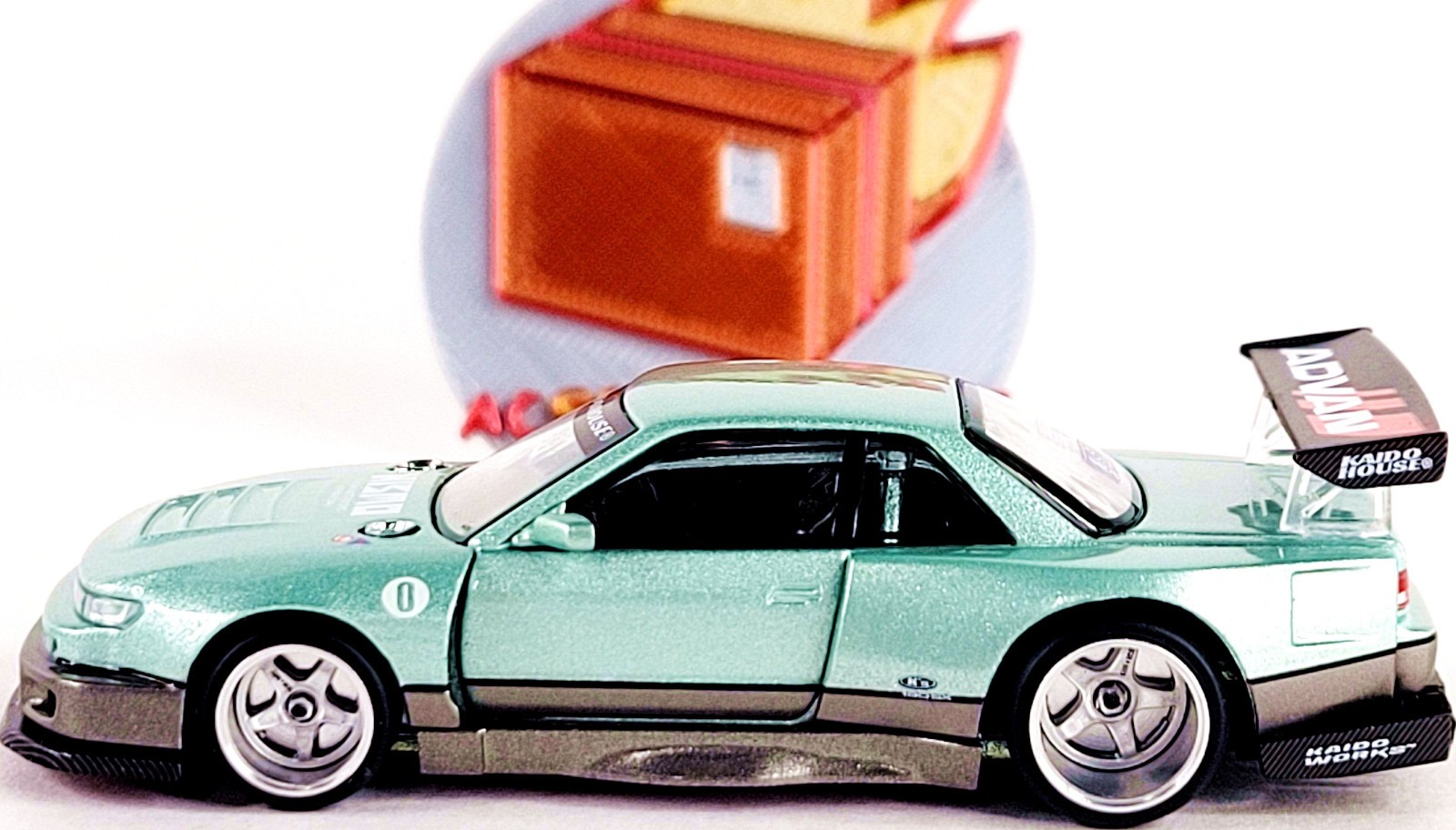 Kaido House x Mini GT Nissan Silvia S13-R Kaido Works V1 KHMG232 🟩 1/64