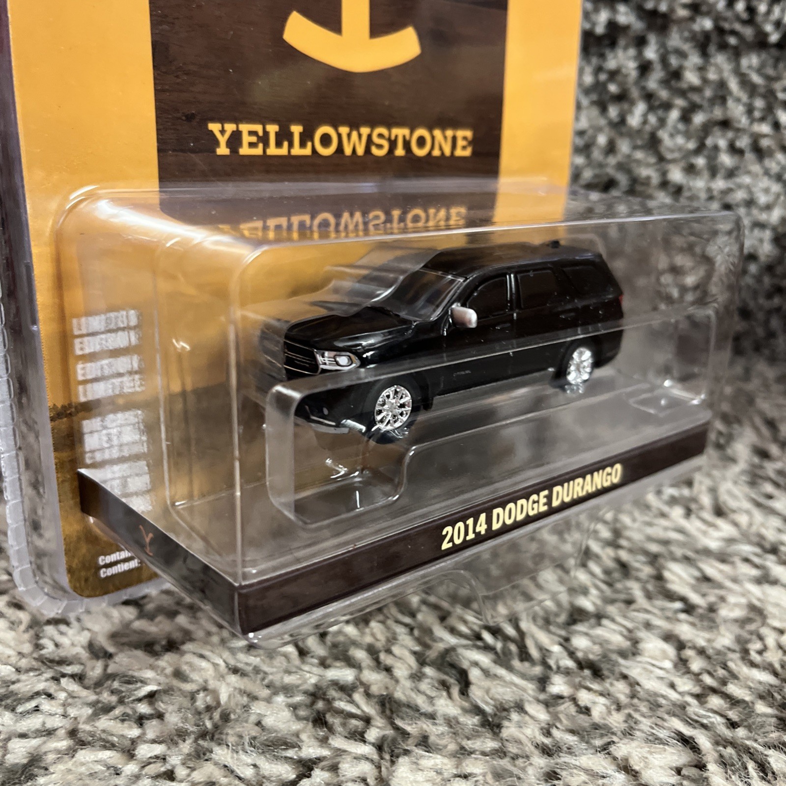 1/64 Jamie Dutton’s 2014 Dodge Durango Yellowstone Hollywood Series NEW!!