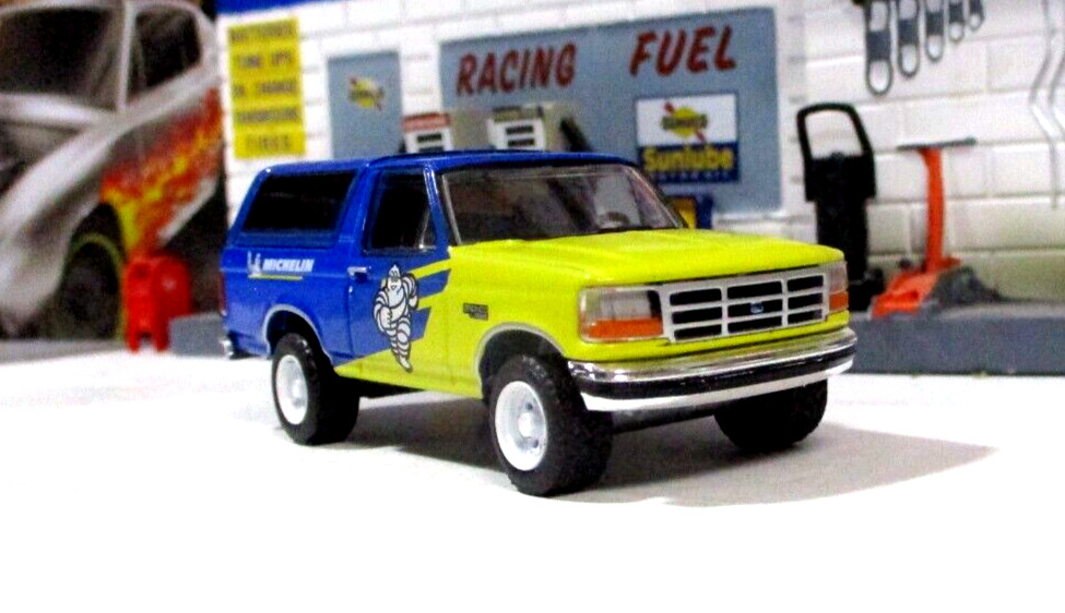 Greenlight 1996 Ford Bronco XL Michelin Tires Removable Top New/Loose Metal