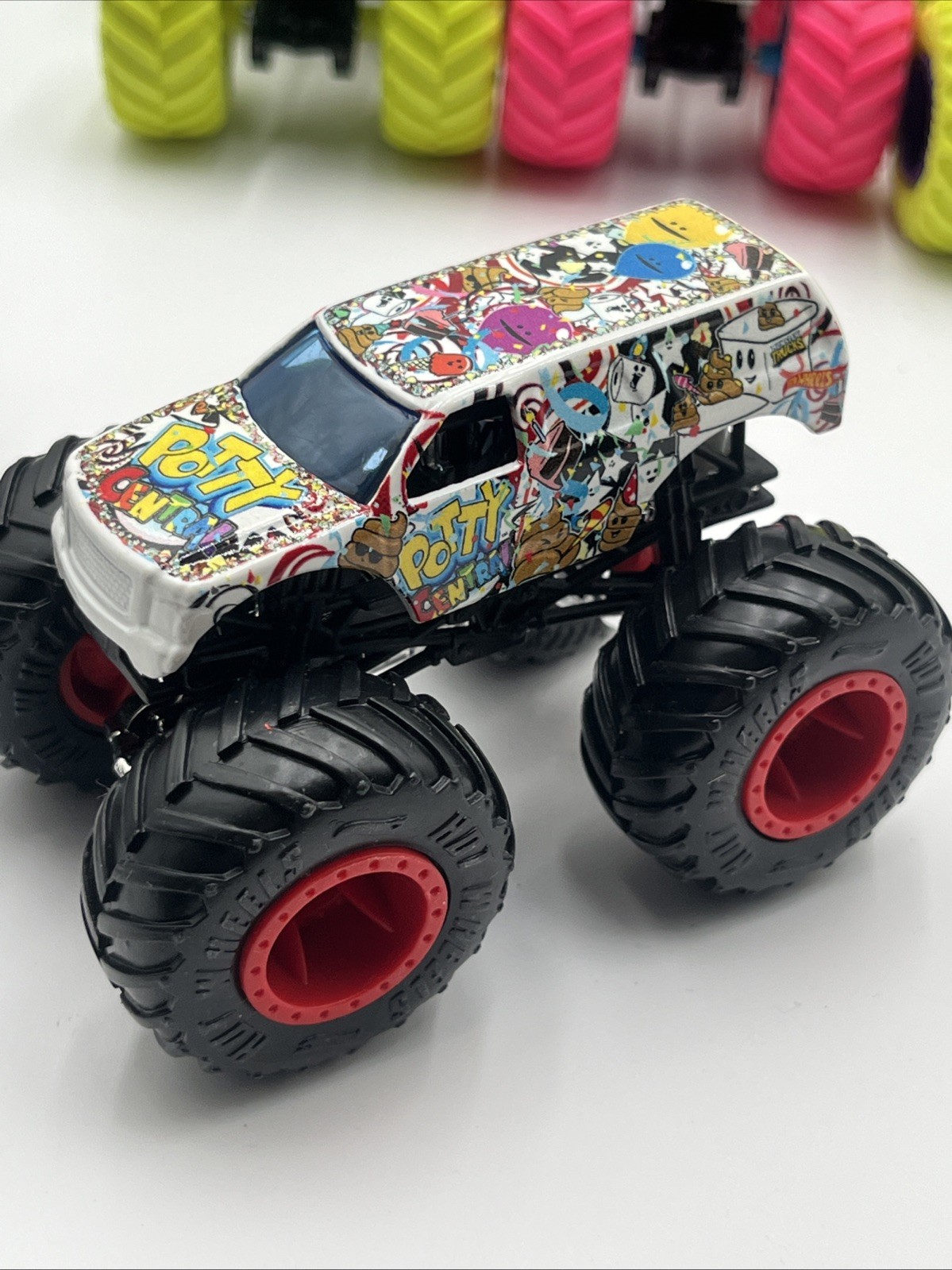 Monster Truck 12-Piece Lot Spinmaster Monster Jam & Hot Wheels Monster Trucks