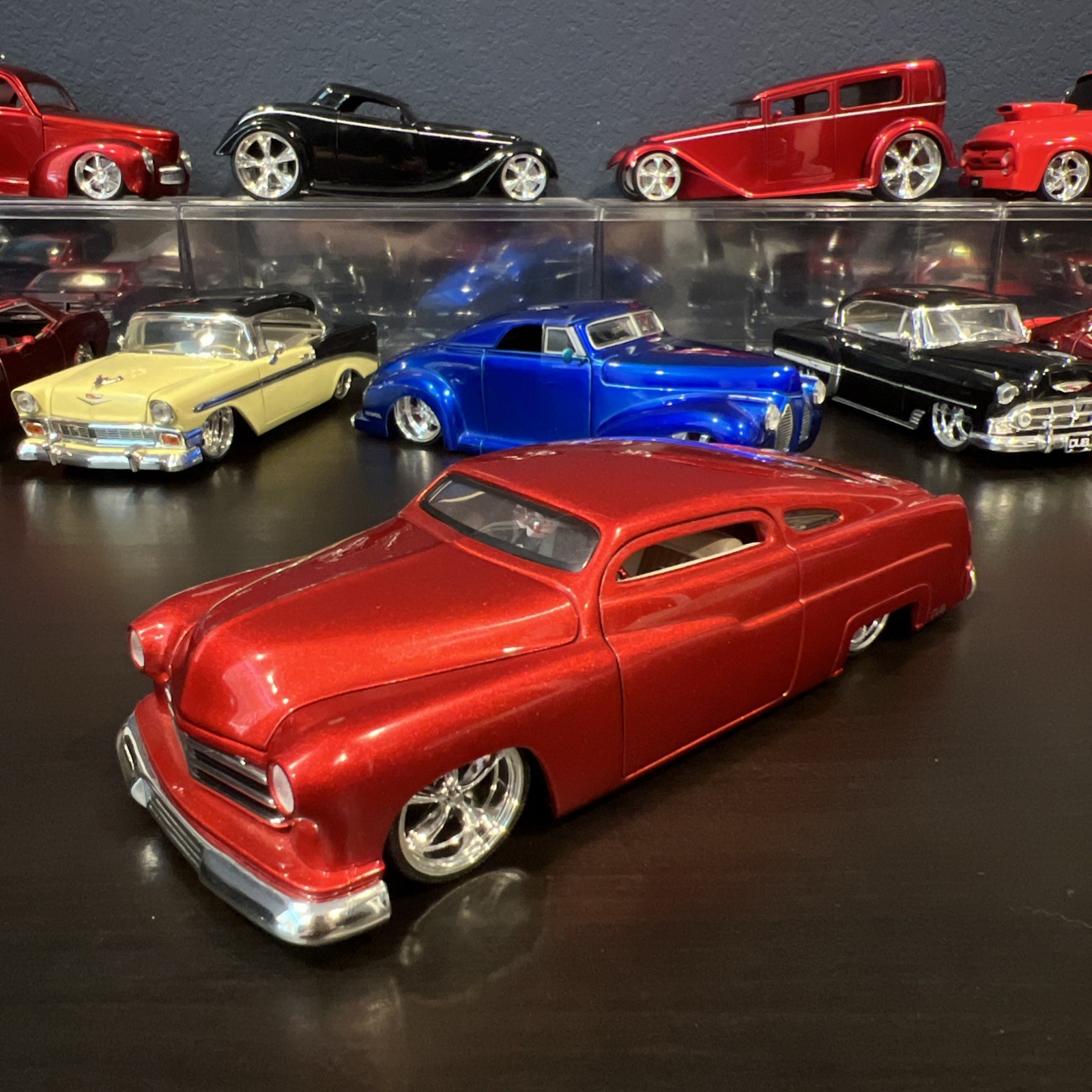 Vintage 2004 Jada 1:24 1951 Mercury Custom Coupe Dub City Old Skool Red Clean