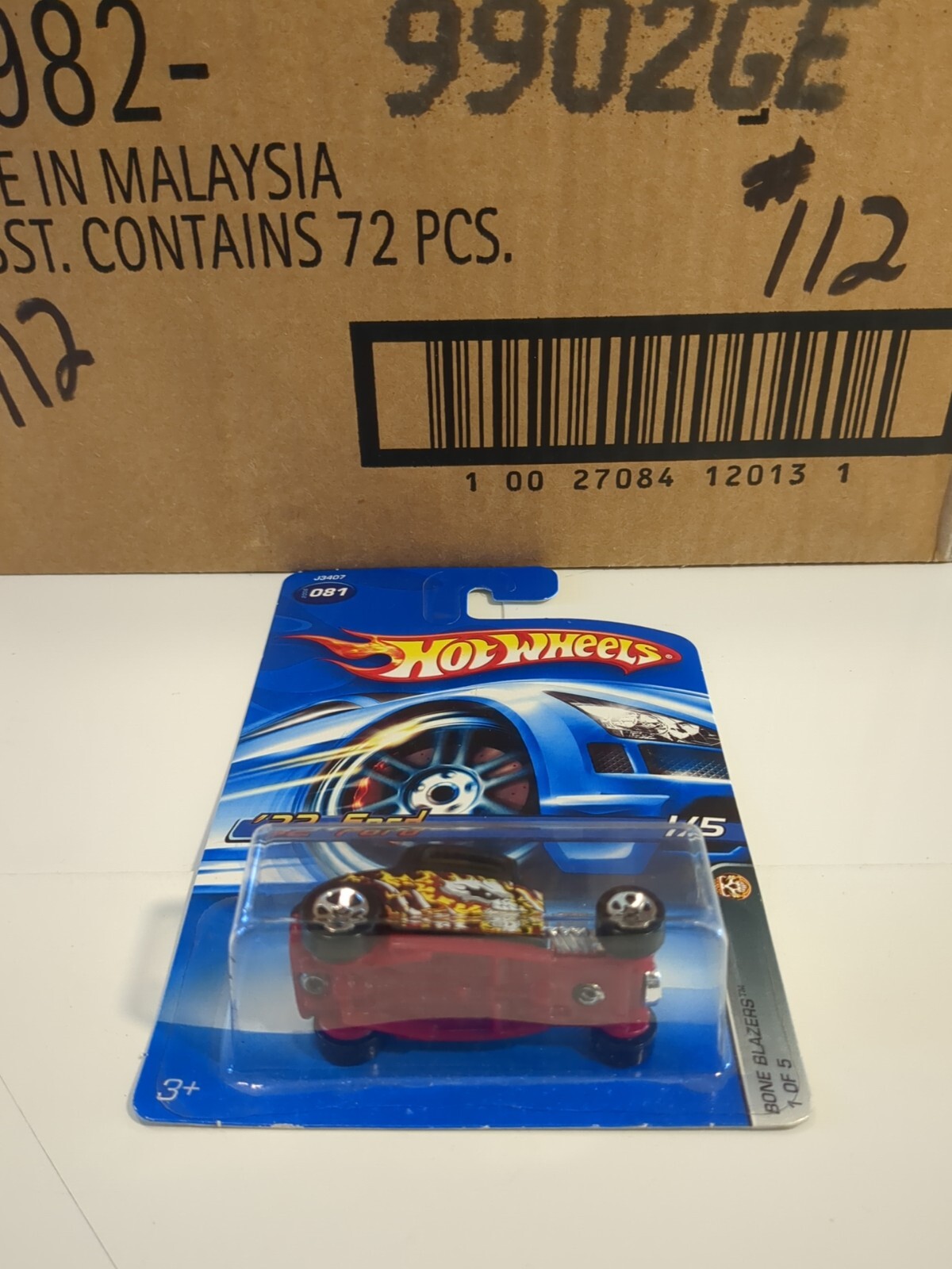 ’32 FORD Flat Black 2006 Hot Wheels #81 Bone Blazers Mattel