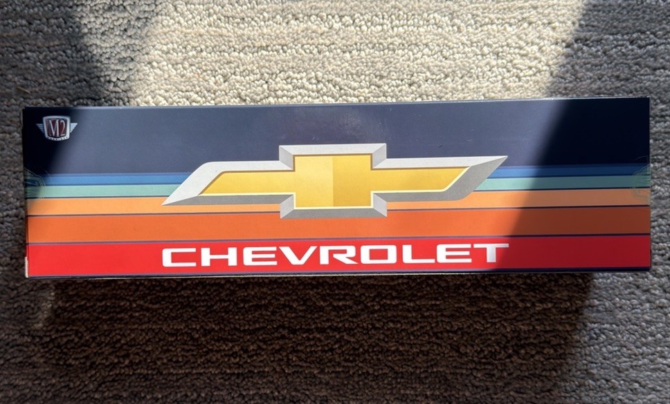 2026 M2 Machines 1975 Chevrolet Cheyenne Super 30 1978 Chevy C10 Silverado R100