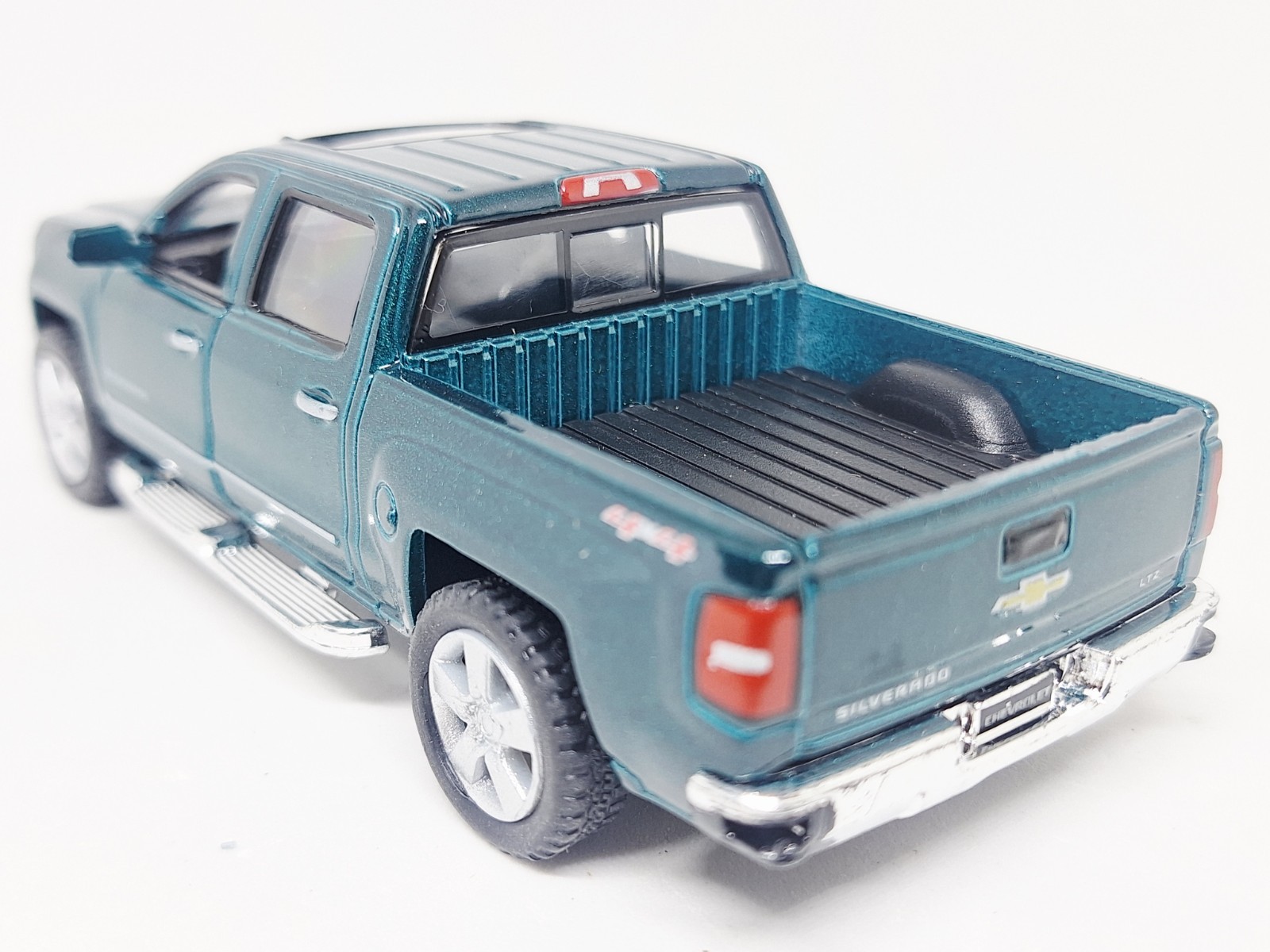 Kinsmart Chevy Silverado LTE Forest Green Pickup Truck 1/46 Scale Diecast Car