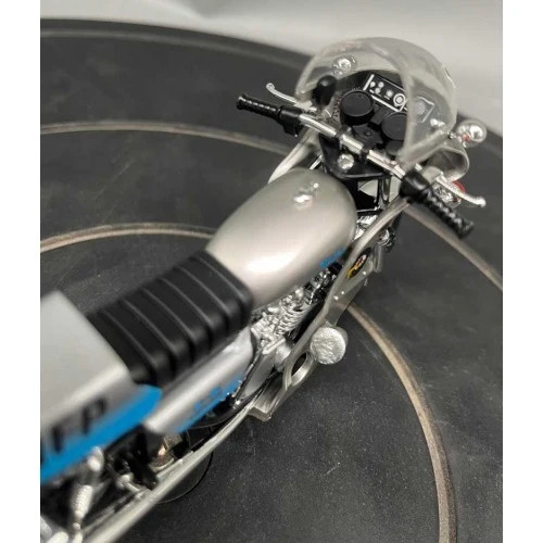 1:18 Mad Max — Goose’s Custom “Kwaka 1000” Kawasaki Police Bike — ACE Models