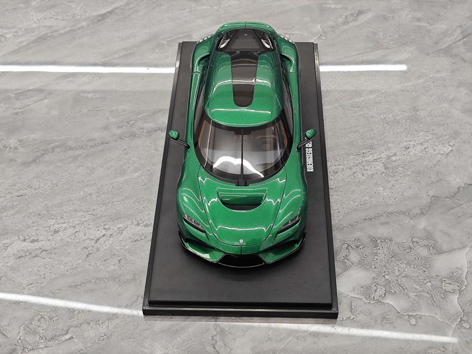 GT Spirit 1/18 Koenigsegg Gemera 2024 Racing Green Resin Car Model GT888