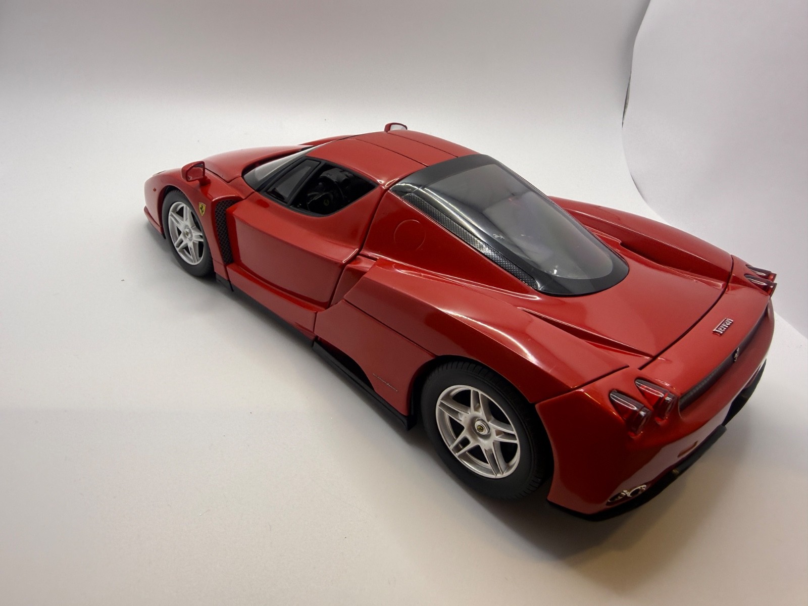 1/18 Mattel Hot Wheels Enzo Ferrari red vintage 2002 in box, Rare