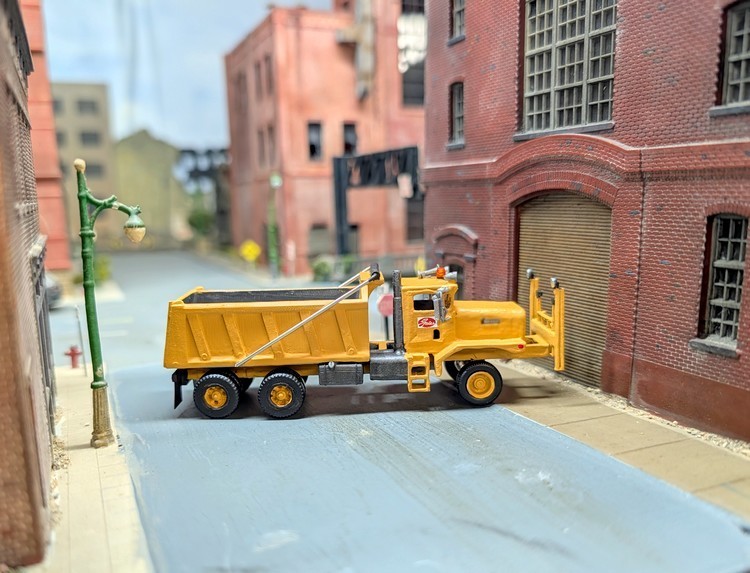 1/87 HO Scale 3D Printed Custom Built 1980s Oshkosh P Series Heavy Dump Truck