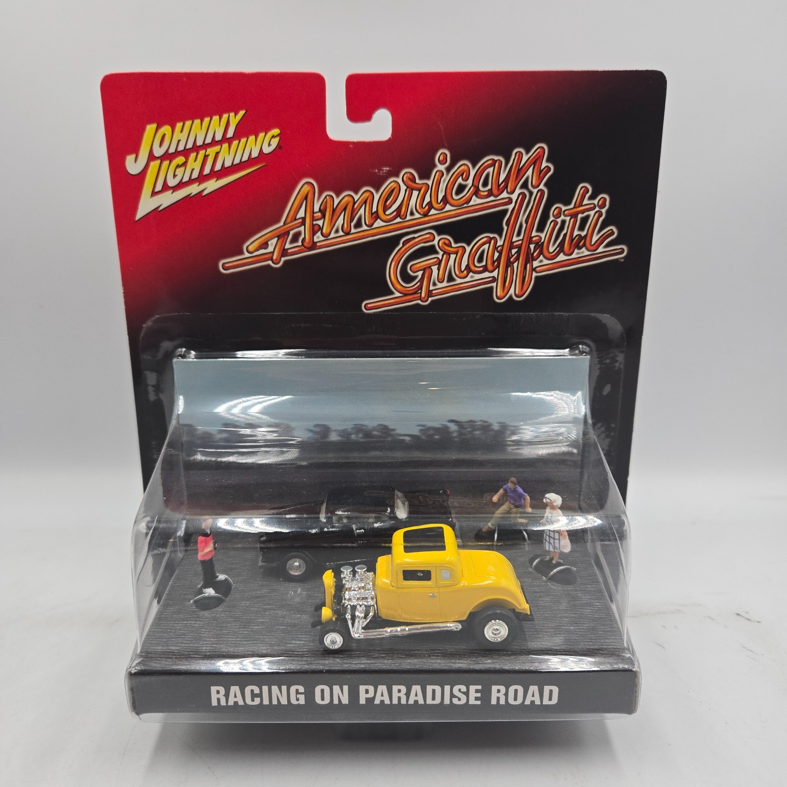 Johnny Lightning American Graffiti “Racing on Paradise Road” diorama set