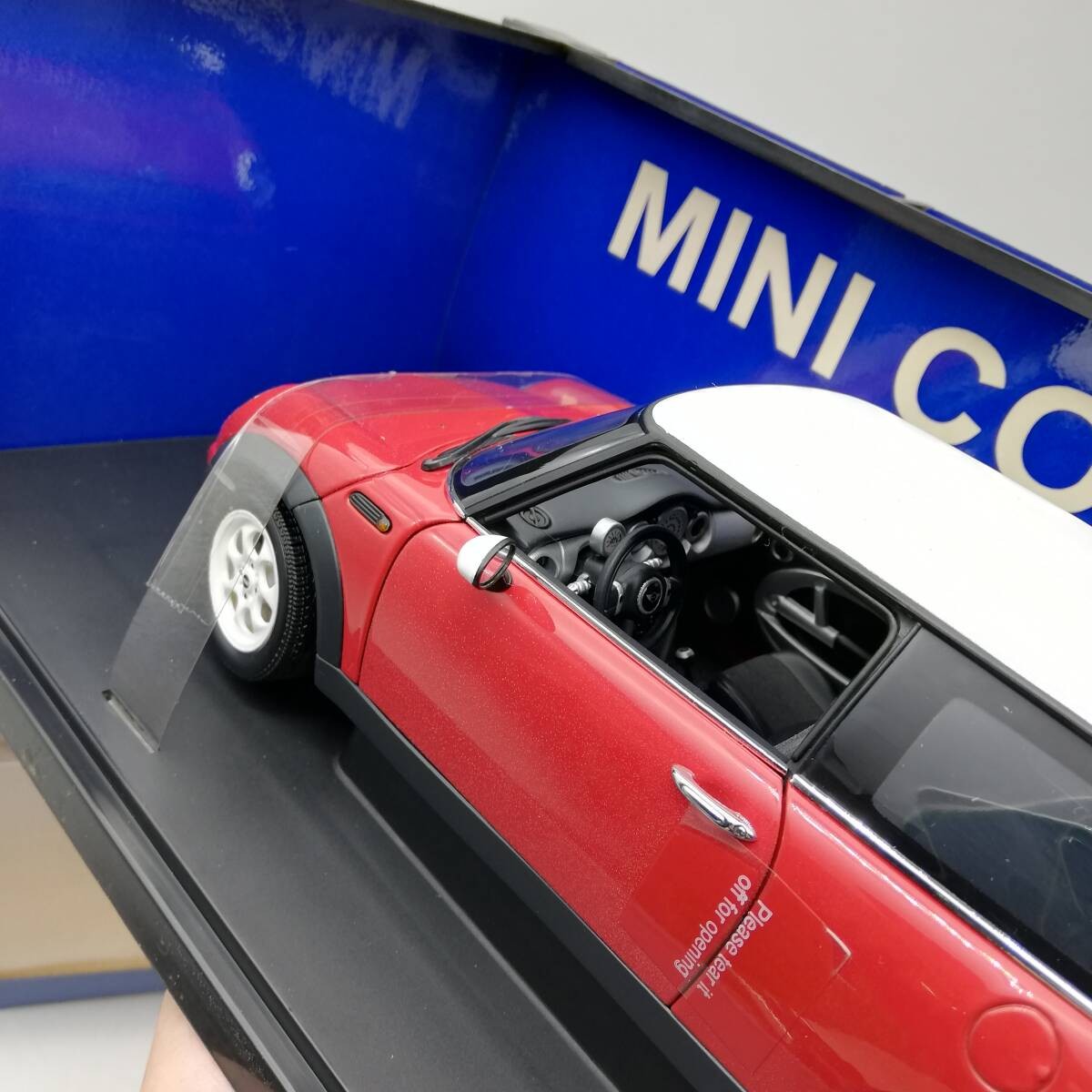 35S AUTOart 1/18 Mini Cooper – Red