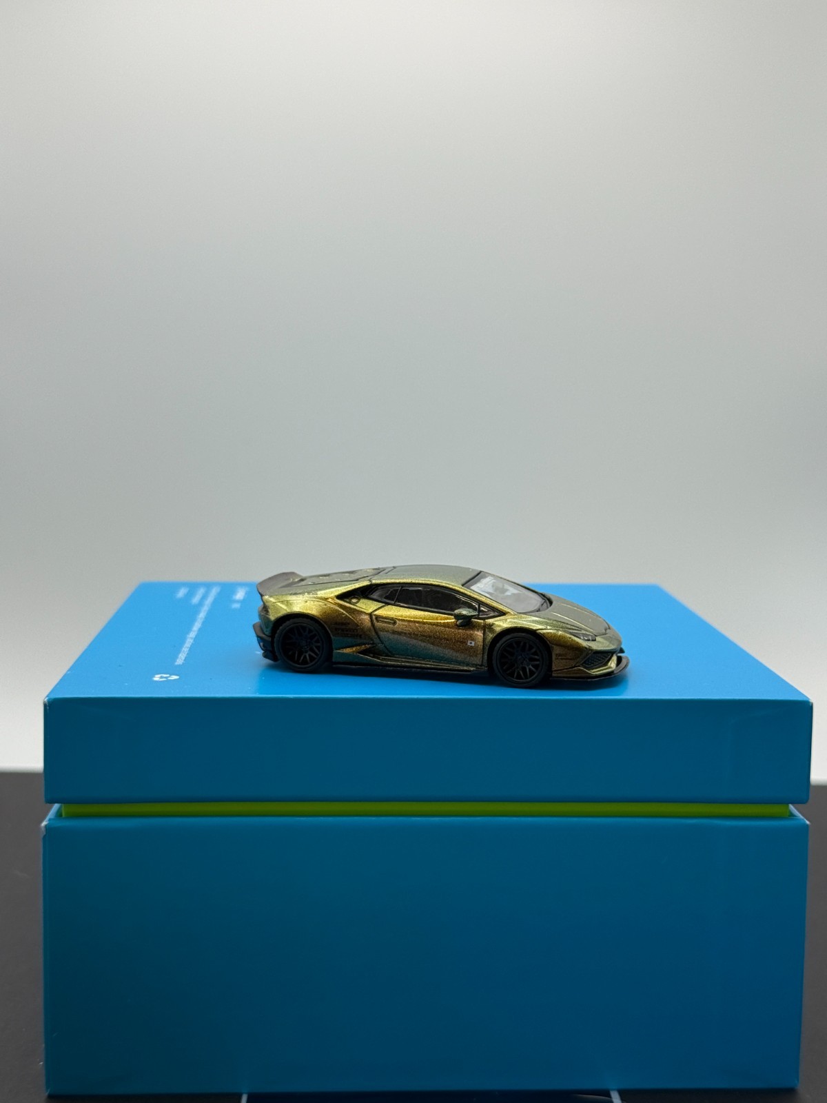 Mini GT Lamborghini Huracán LB Works Liberty Magic Bronze 190 1/64
