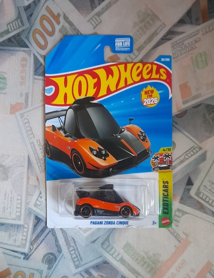 Hot Wheels Exoticars Pagani Zonda Cinque 1:64 Diecast Orange/Black 2026