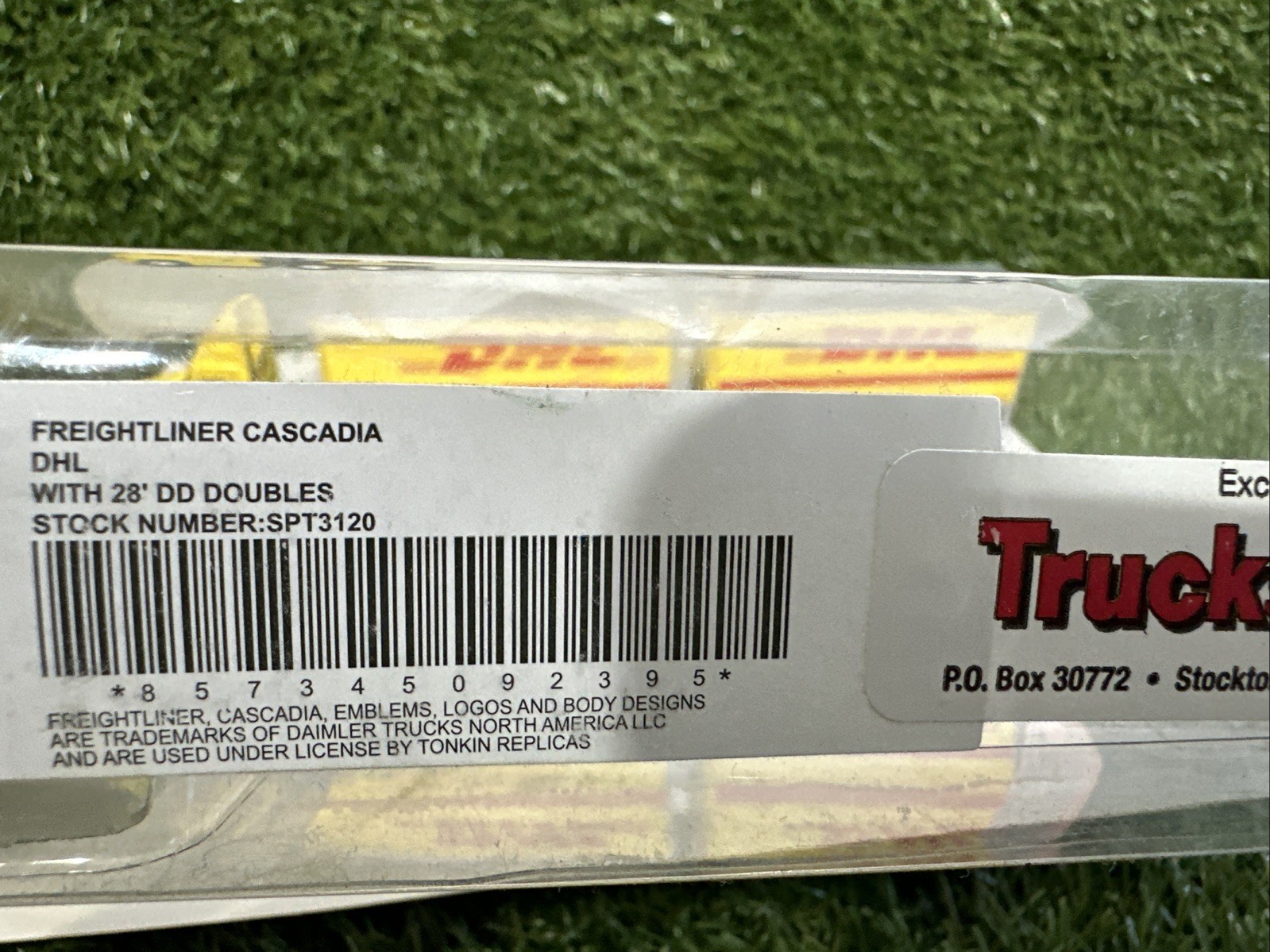1/87 Scale Trucks N’ Stuff Freightliner Cascadia DHL With 28” DD Double SPT3120