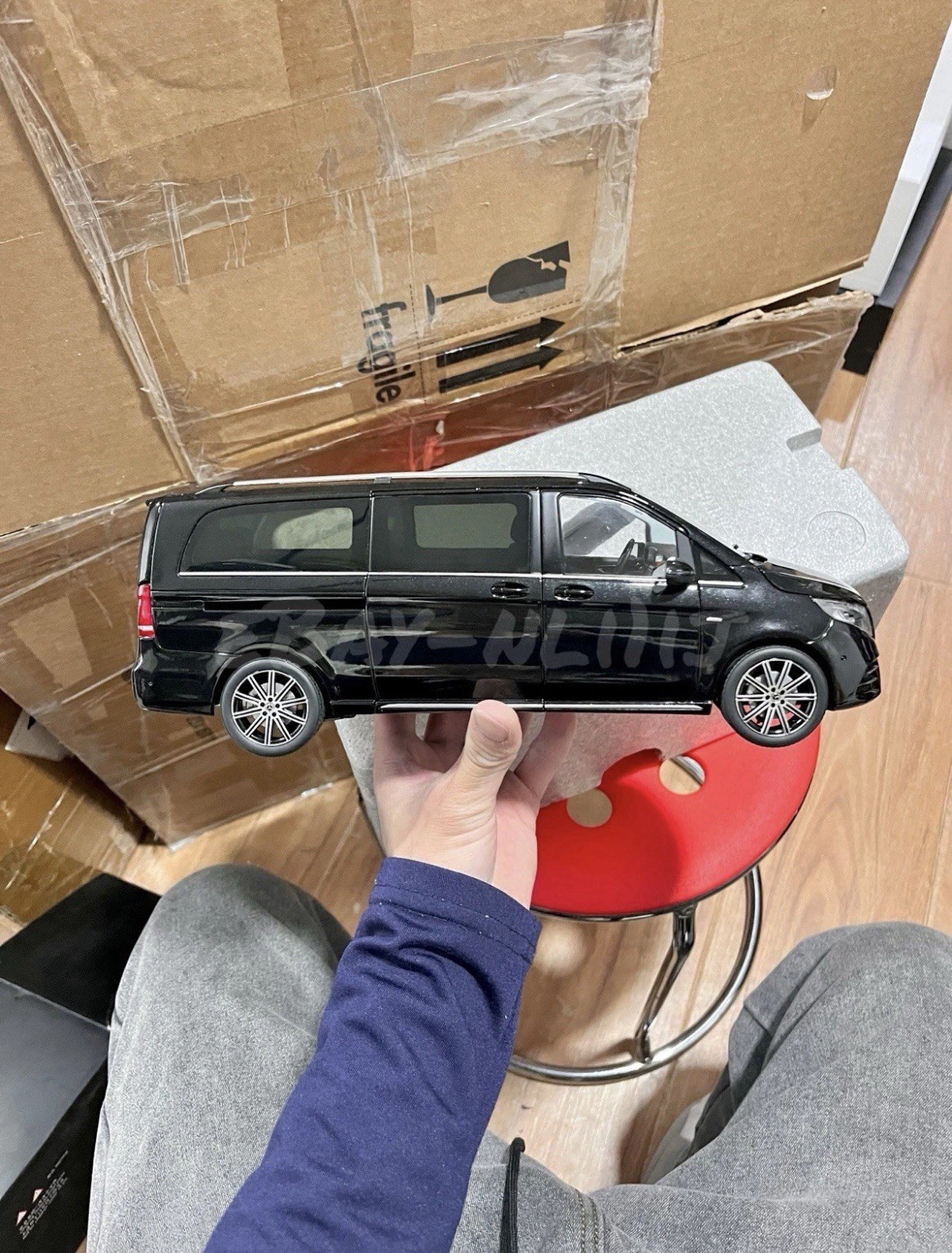 1:18 Scale Mercedes-Benz Vito Viano LWB Black Bus Minivan Diecast Model Car