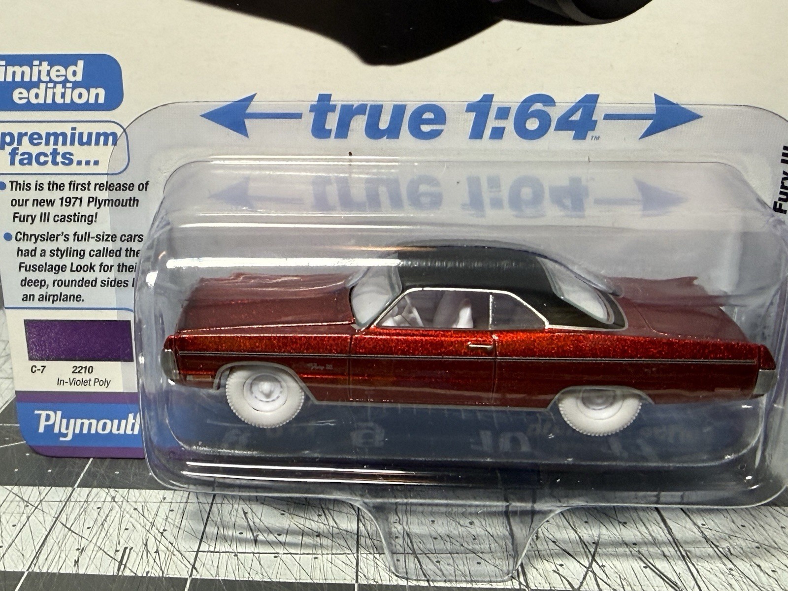 Auto World 1971 Plymouth Fury lll 1:64 Ultra Red CHASE Diecast Vintage Muscle