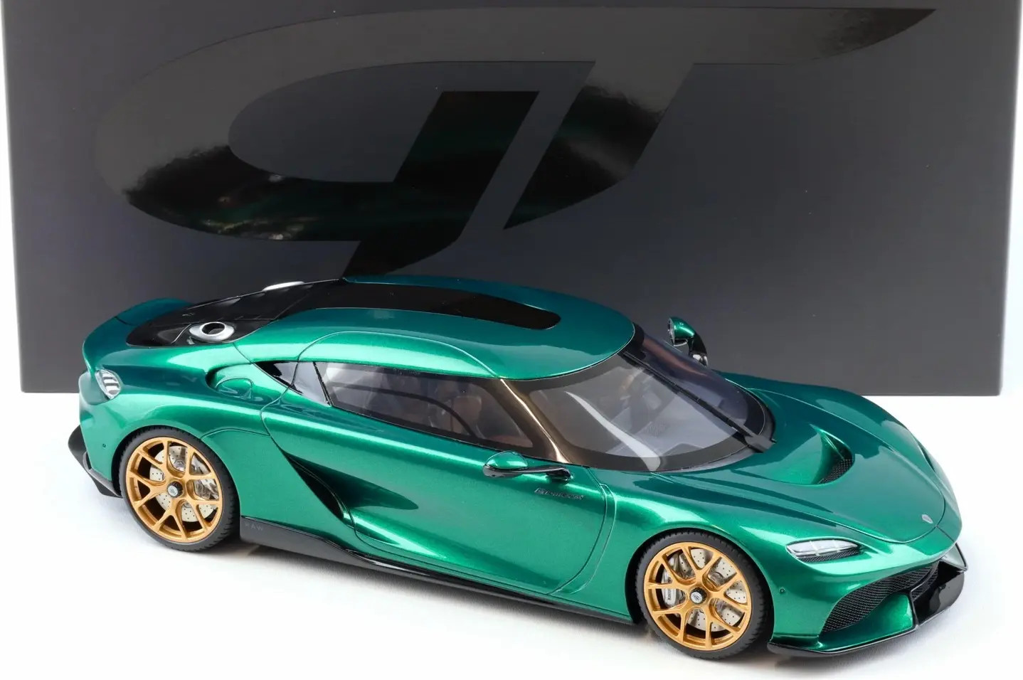 2024 Koenigsegg Gemera Racing Green in 1:18 scale by GT Spirit