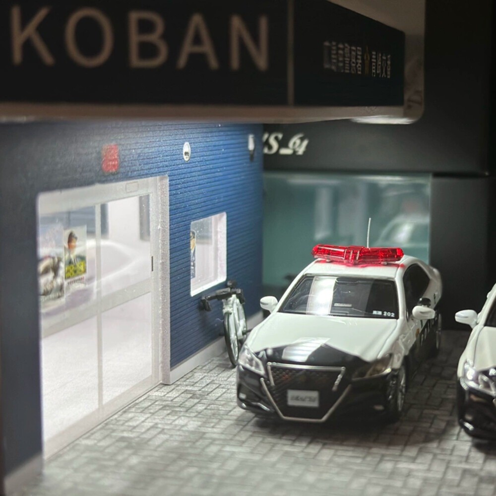 Diorama 1:64 Car Parking Lot Model LED Lighting Police Station Garage SceneModel