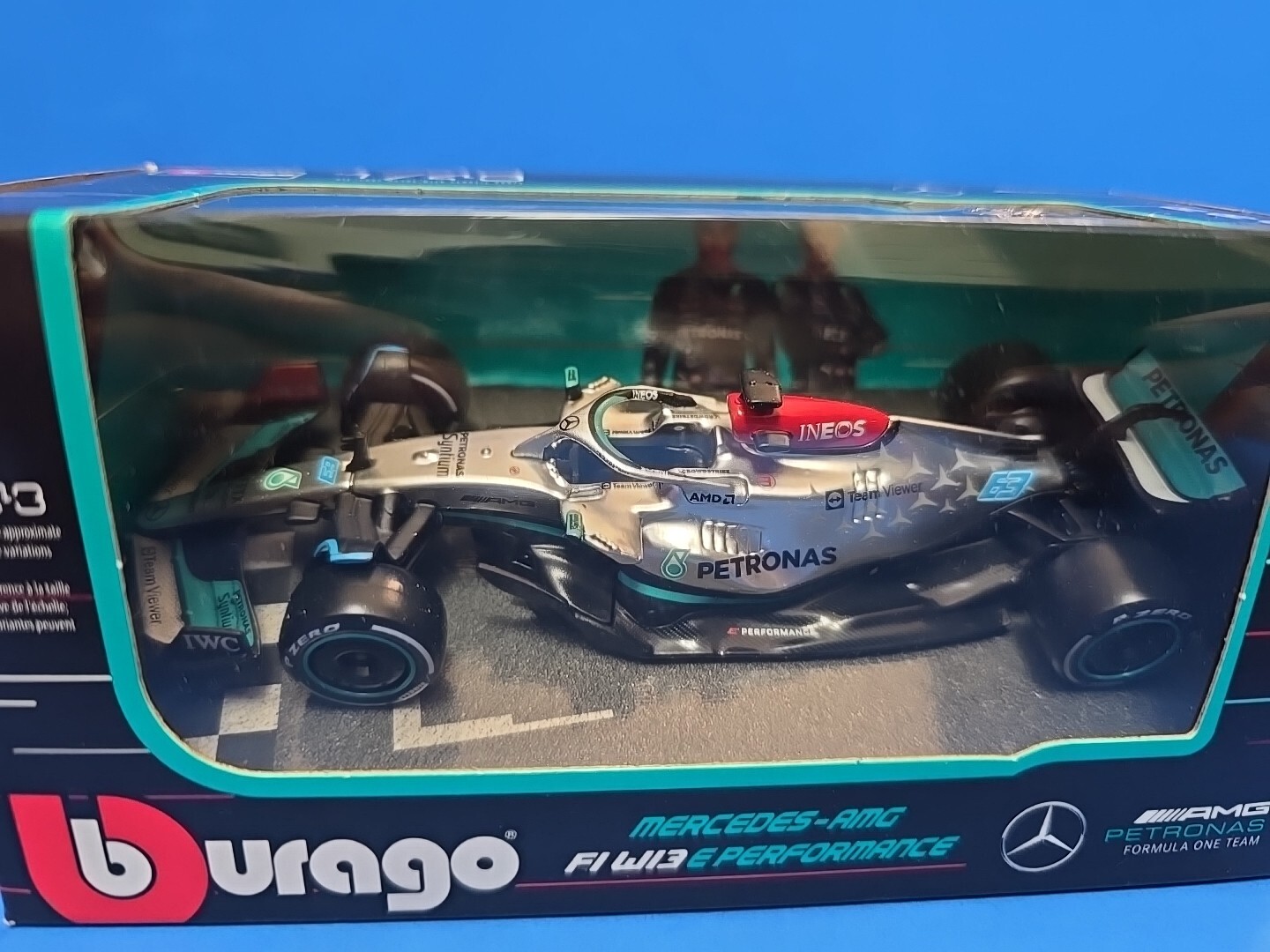 Burago 1:43 Petronas F1 Formula Mercedes AMG Lewis Hamilton and George Russell