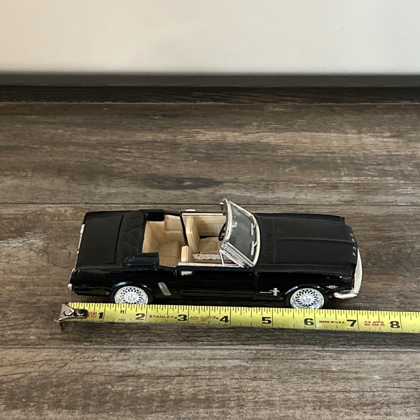 Vintage 1964 or 65 Diecast Ford Mustang Convertible Car 1:24 Scale Black Tan Int
