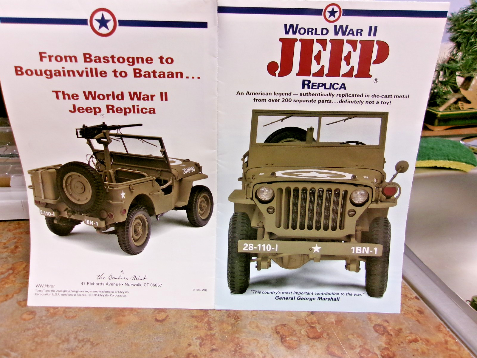Danbury Mint World War II Jeep Replica 1/16, Gun, Box, Roof, & All Paperwork!