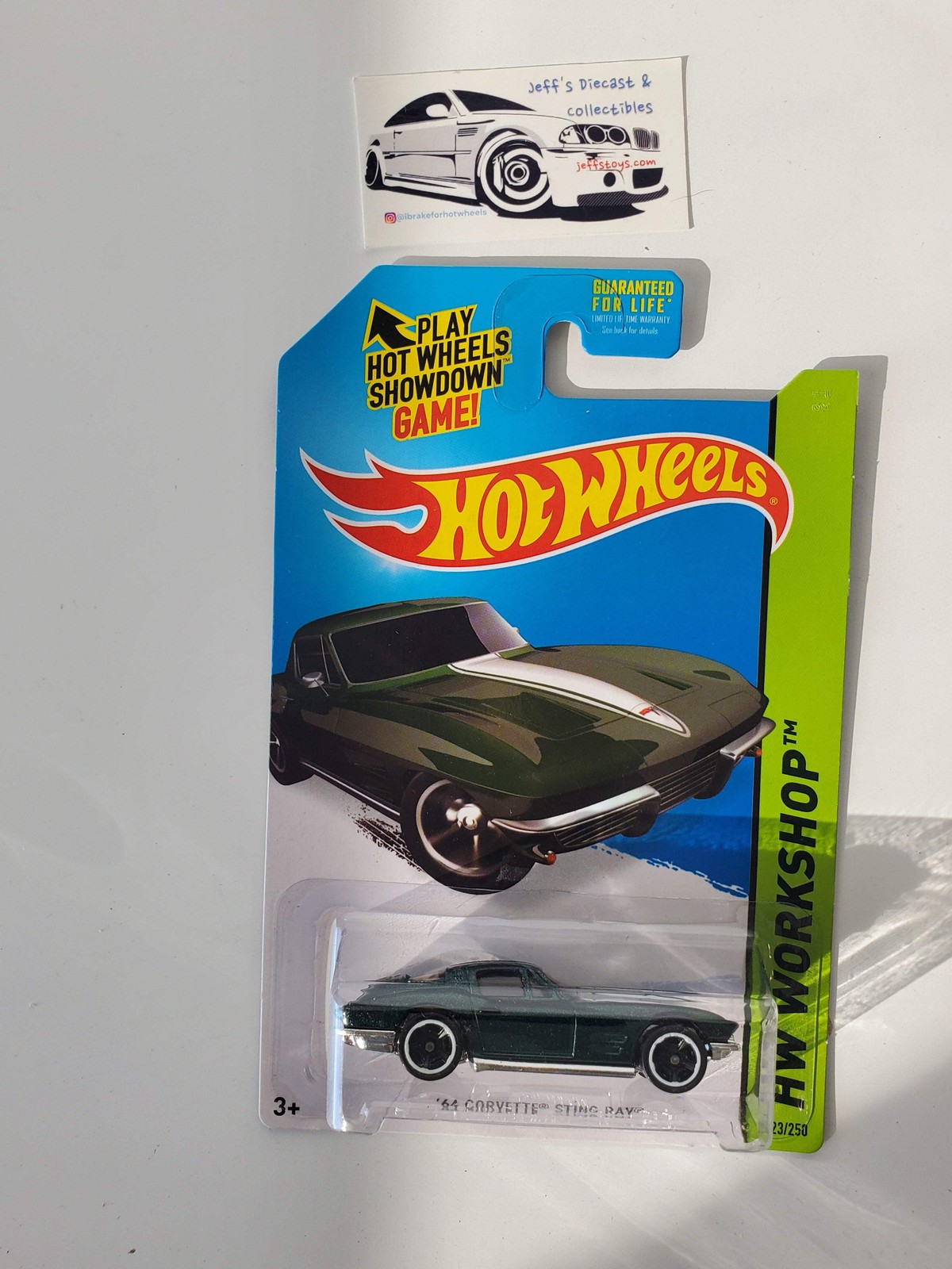 2014 Hot Wheels ’64 Corvette Stingray #223 Green Kmart Exclusive Color