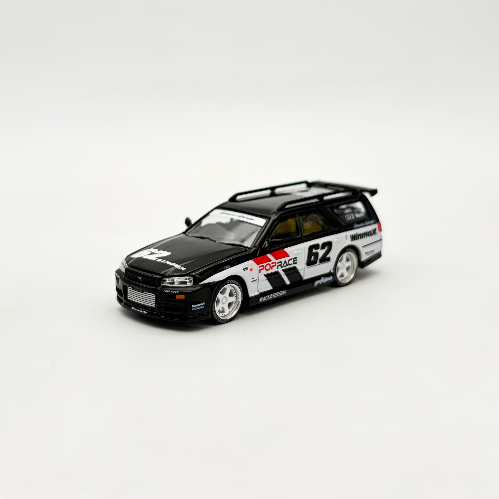 Pop Race 1:64 Nissan Stagea R34 Black #211