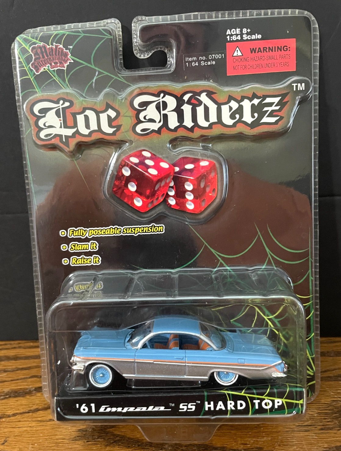 Malibu International Loc Riderz 1961 Chevy Impala SS Hard Top Light Blue 1:64