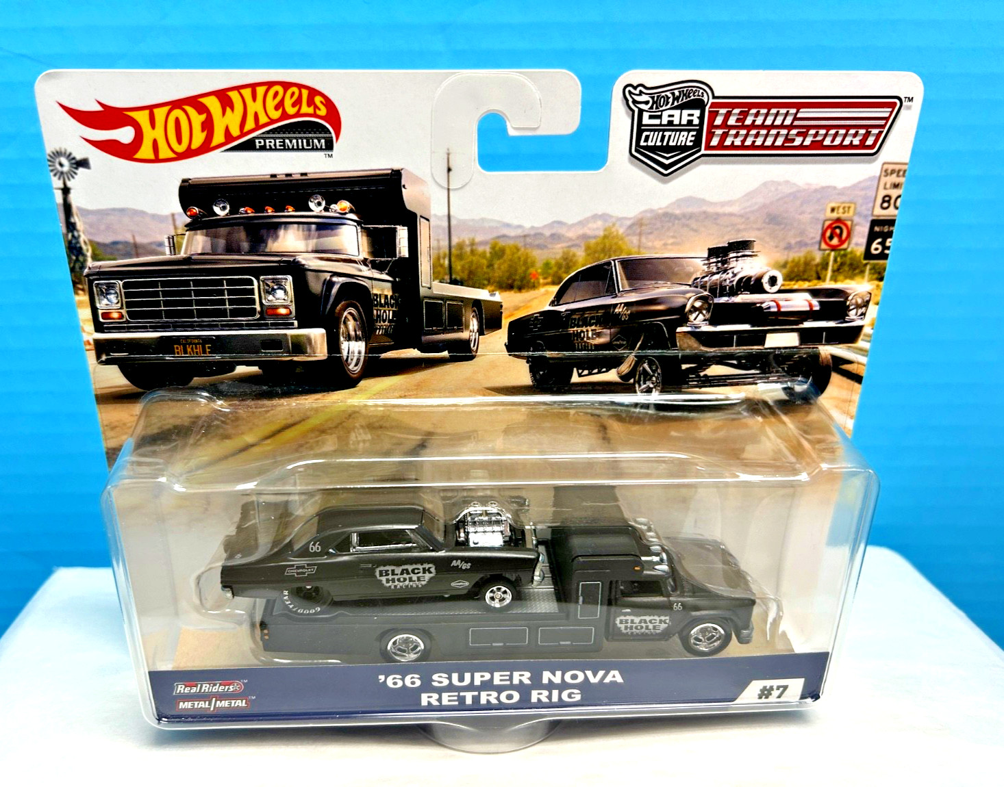 Hot Wheels 1966 Super Nova Retro Rig (Black Hole)