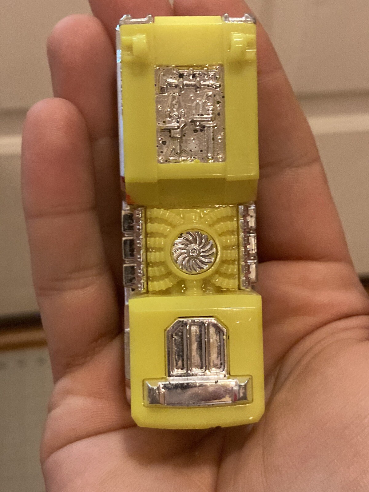 Hot Wheels 2011 HW City Works Yellow 5 Alarm Fire truck No Ladder Loose