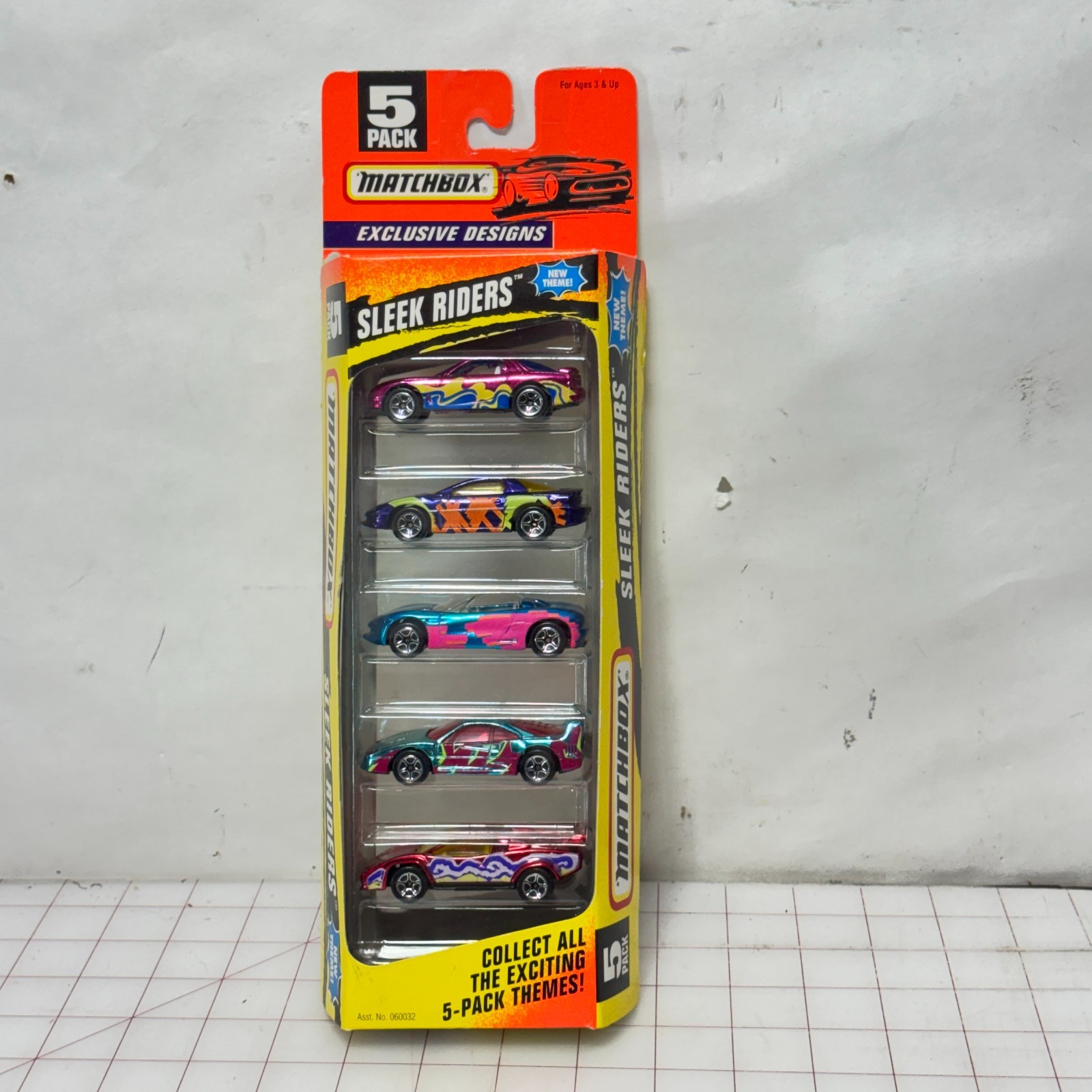 Matchbox 1996 SLEEK RIDERS EXCLUSIVE DESIGNS 5 Pack of Models Nu in NearMint Box