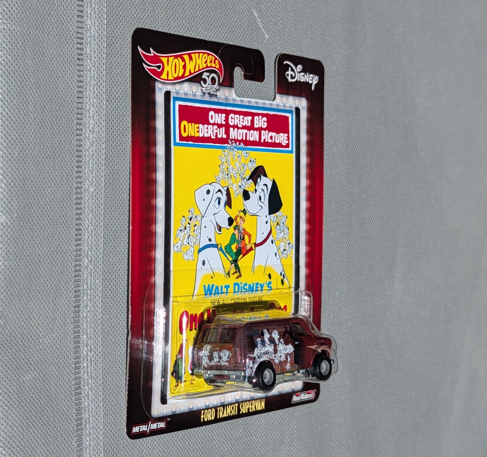 HOT WHEELS Premium Ford Transit Supervan 101 Dalmatians 1:64 HW Brown Van New