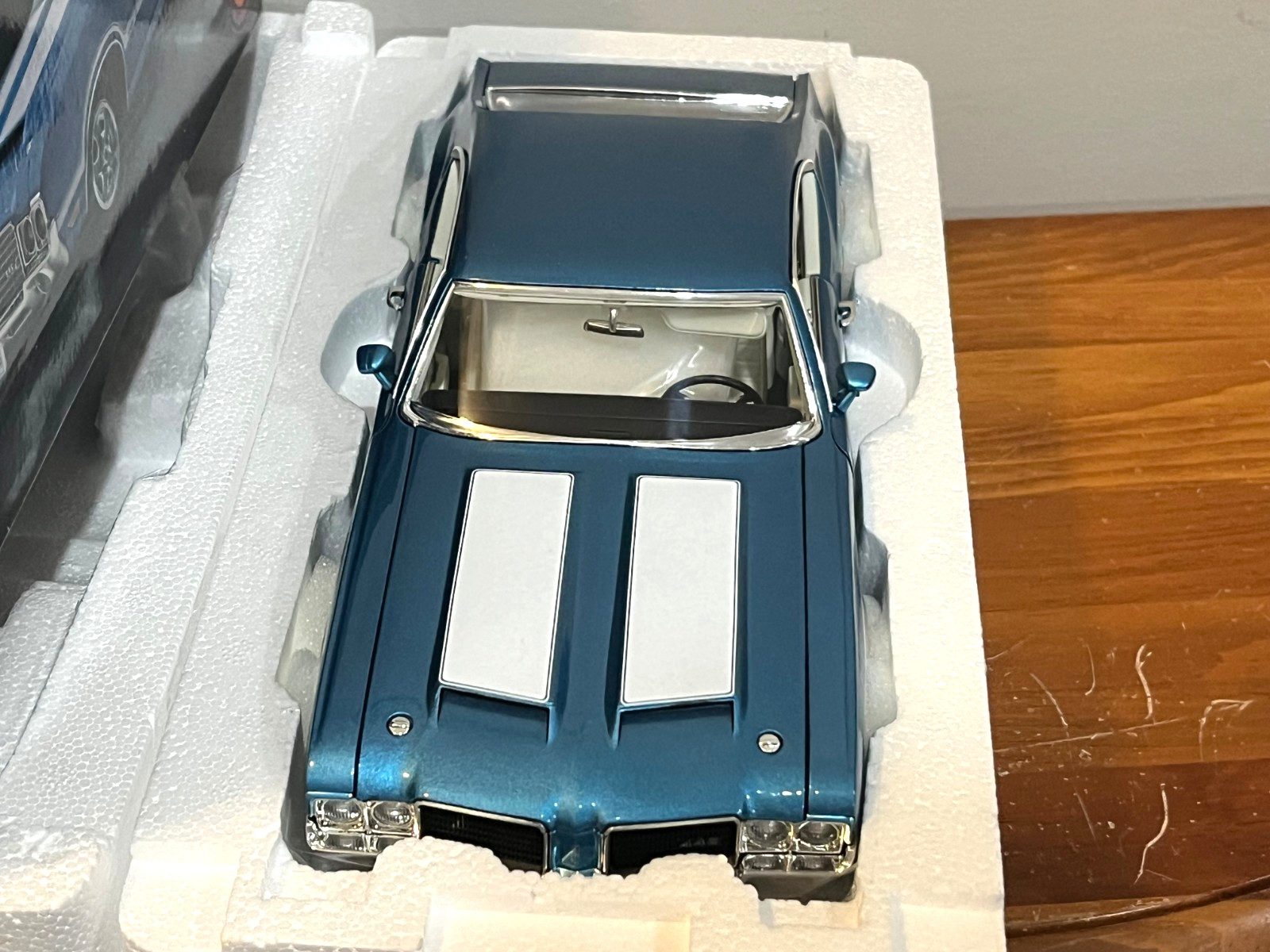 1/18 ACME 1971 OLDSMOBILE 442 W30 BRAND NEW